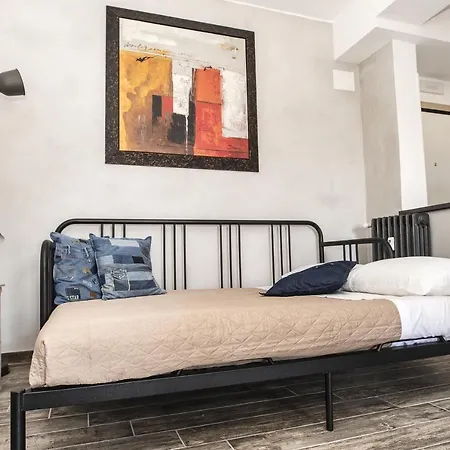 Interno 24