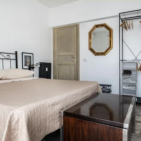 Interno 24 * Rome
